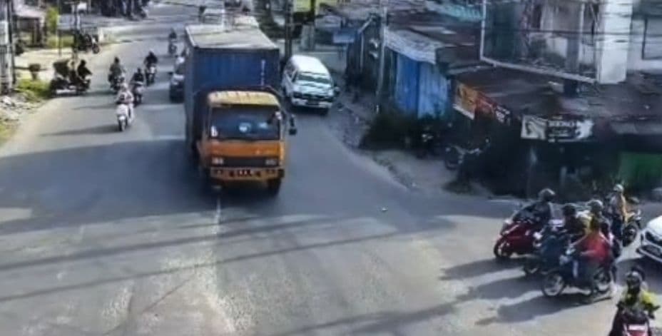 Tragis! Tersenggol Minibus, Anggota Denpom Siantar Meninggal Terlindas Truk
