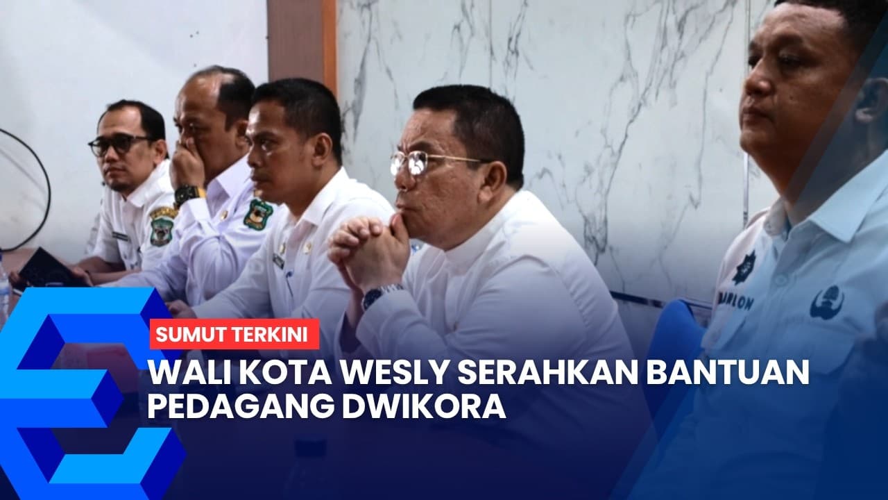 Wali Kota Wesly Serahkan Bantuan Untuk Pedagang Pasar Dwikora